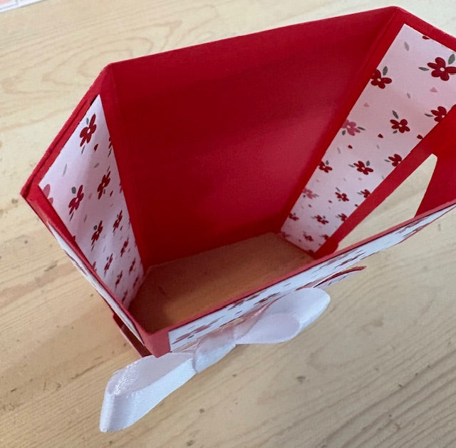 Marilyn Whatman, Valentines Card Kit-4 Interactive Cards